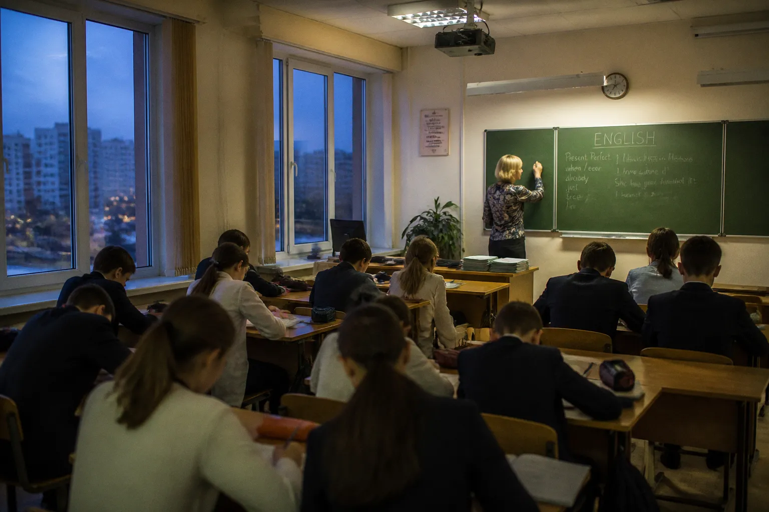 Почему школьные отчеты о росте успеваемости по английскому часто вводят в заблуждение