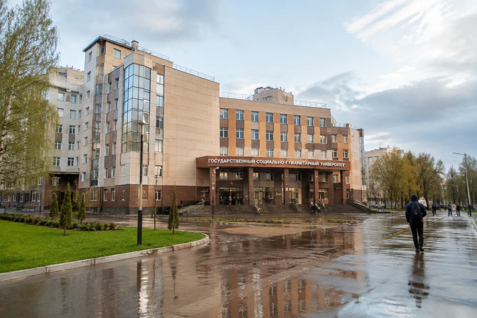 Предметные школы в ГСГУ: стоит ли отдавать ребенка на курсы при вузе