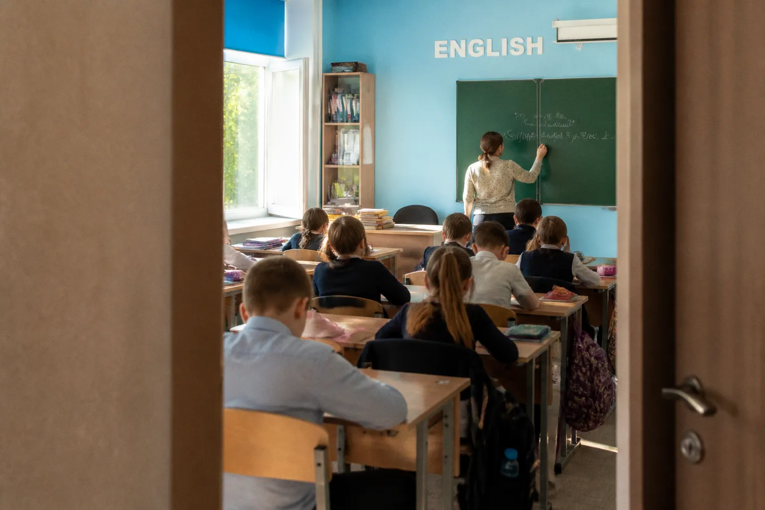 Сокращение часов английского в школах: как помочь ребенку не отстать от программы